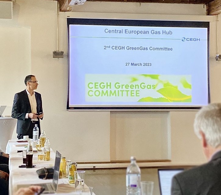 energytraderseu's tweet photo. 👏Great discussion at #CEGH GreenGas Committee yesterday
📝An industry standard for #biogas certificates, developed by EFET and CEGH, can become a blueprint for Europe and help achieve #climate_targets
And the good news is we aim to issue it in the coming months - stay tuned! https://t.co/JCGmUURrEh