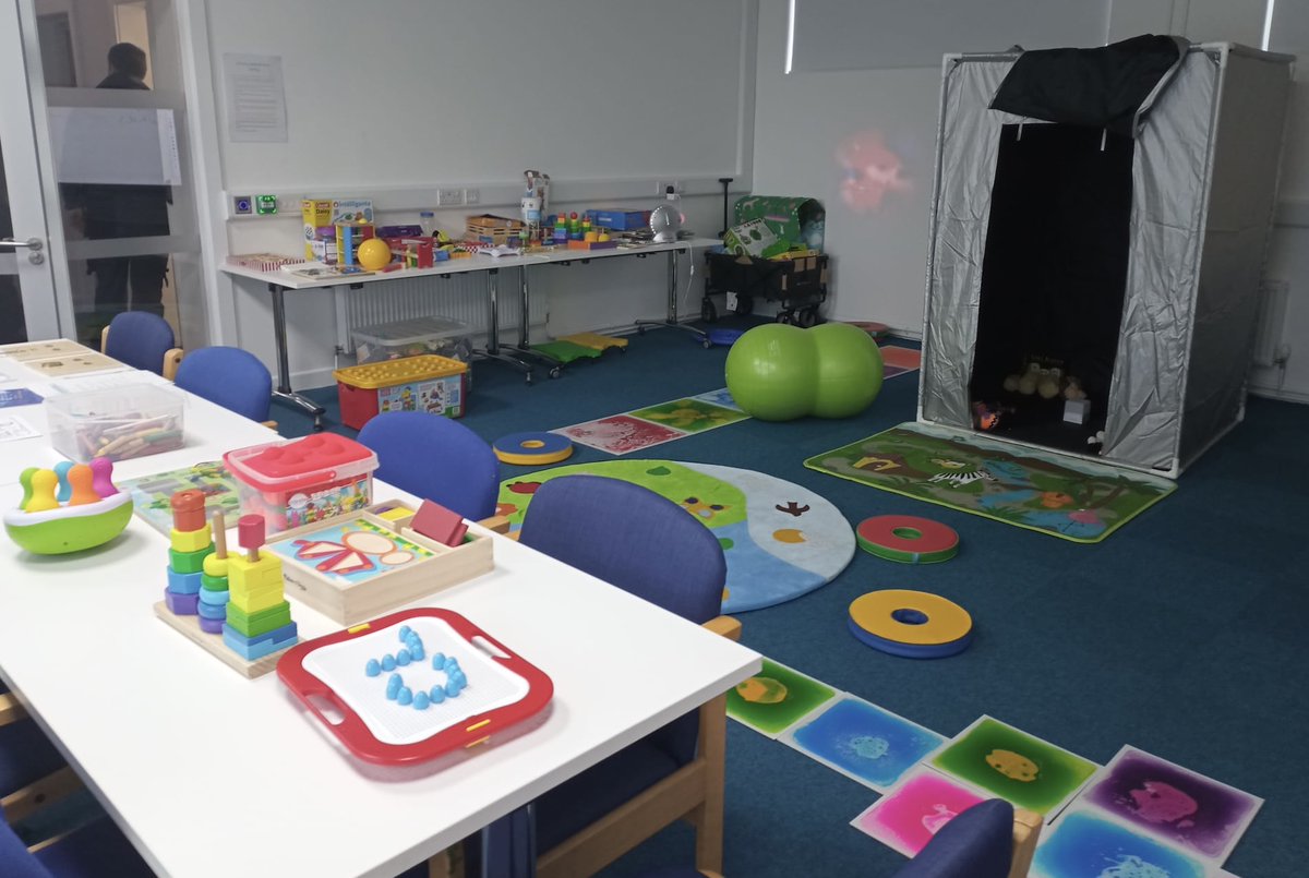 limklibraries's tweet image. Newcastle West Library are reminding us that this week is #WorldAutismAcceptanceWeek 💙 Call in and ask about their #sensory space &amp;amp; toys, or the #HappinessProgramme on their #MagicTable

limerick.ie/discover/eat-s…

#LimerickLibraries #autism #AutismAwareness #BeKindToDifferentMinds