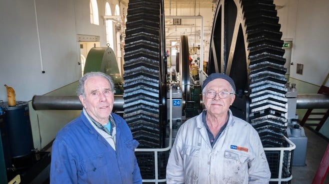 Stoommachine gemaal Halfweg draait een eeuw. ’Het gevoel dat ik hierbij heb is: respect voor onze voorouders’ dlvr.it/SlfbJv