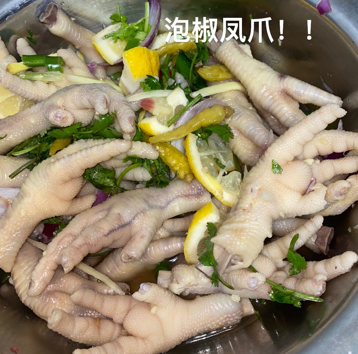 姐就说姐是有点东西在身上的 https://t.co/v94nIAqa7u