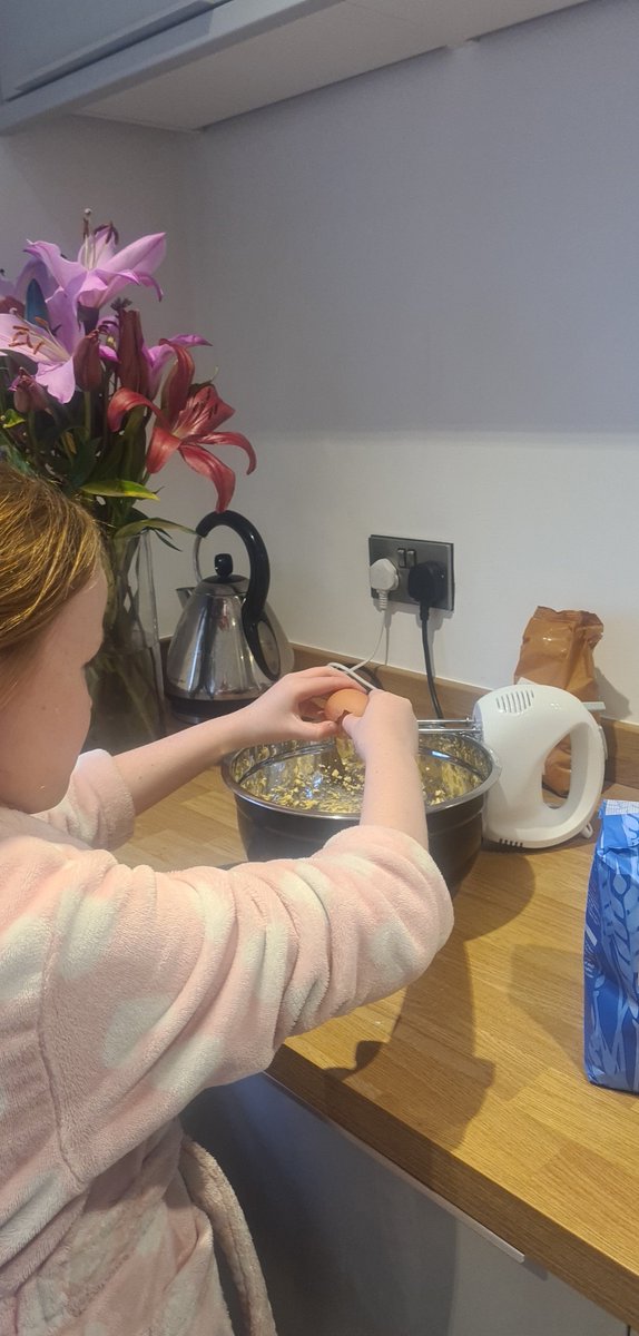 AmyLk30's tweet photo. @PCPKangaroos bea loved making her cakes for the pcp bake off!!! https://t.co/Z1ACYageQS