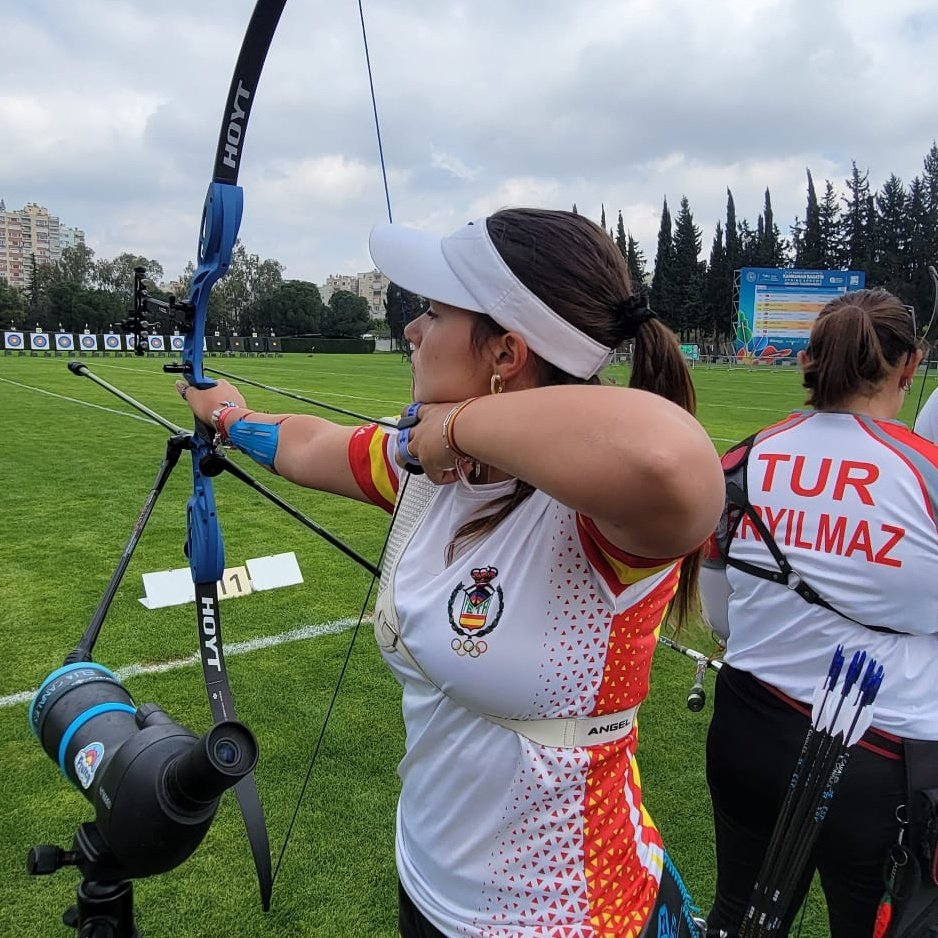 RFETA's tweet photo. #SpringArrows23
Buen trabajo de Daniel Castro y Elia Canales, que se quedan a las puertas de luchar por las medallas:
1/16F
Daniel 6:2 El Boussouni 🇲🇦
1/8F
Daniel 6:5 Yildirmis 🇹🇷
Elia 6:2 Eryilmaz 🇹🇷
1/4F
Daniel 4:6 D'Almeida 🇧🇷
Elia 4:6 Gaubil 🇫🇷
¡Bien tirado!
#TeamRFETA https://t.co/n9jBqyKv2Y