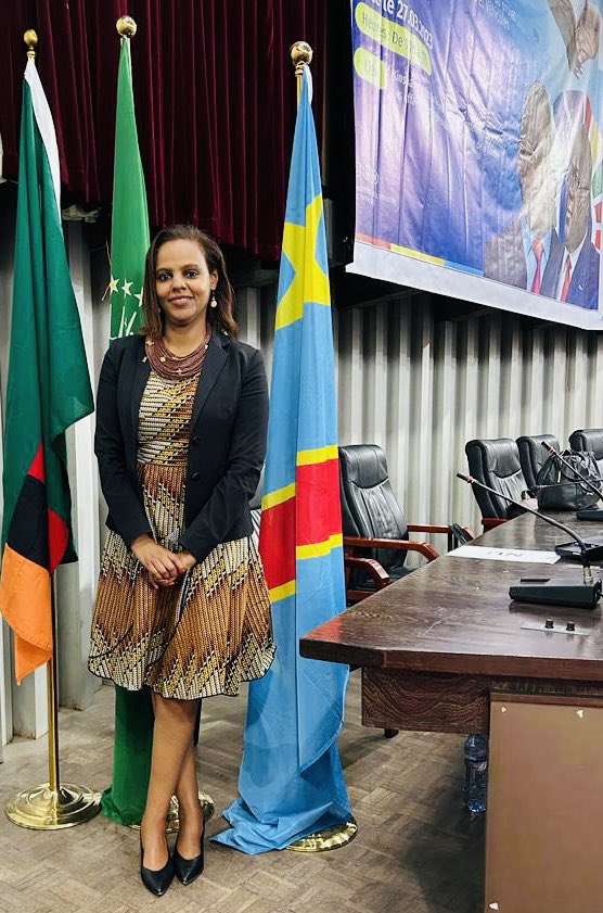 AfricanAmdc's tweet photo. 📢Good News: DRC, Zambia and Afreximbank have signed an agreement on the feasibility study for battery precursors plant in DRC and Zambia. @AfricanAmdc was represented by Dr.@maritkitaw who read a statement on behalf of the @_AfricanUnion. #WeMove #TowardsAMV #AMREC #AMV #AMREC https://t.co/tI1ujoFsKa