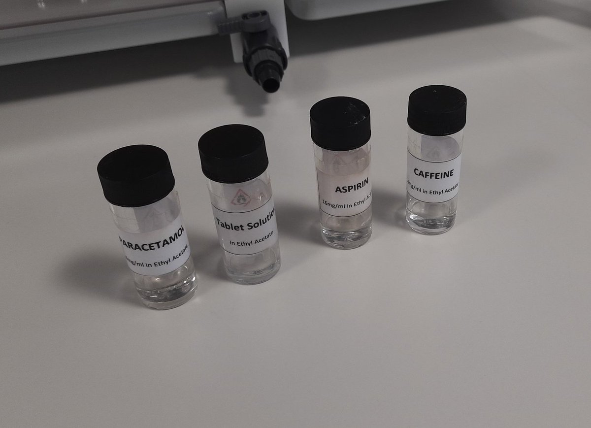 Keele Central Science Laboratories (@keelecsl) on Twitter photo Today we have a group of school students in for an outreach visit to do some forensic analysis on written notes and pharmaceutical drugs! <a href="/keeleforensics/">Keele Forensics</a> <a href="/Higher_Horizons/">Higher Horizons+</a> Today we have a group of school students in for an outreach visit to do some forensic analysis on written notes and pharmaceutical drugs! <a href="/keeleforensics/">Keele Forensics</a> <a href="/Higher_Horizons/">Higher Horizons+</a>
