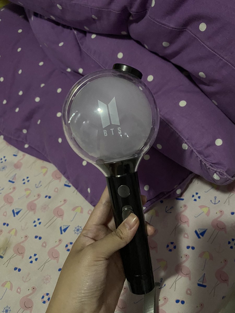 korjinnie's tweet photo. RENT atau SEWA ARMY BOMB SE

💵Fee 250k/day
🚫NO DEPOSIT
🔋inc baterai
📍COD di venue
🪪 jaminan KTP
✅2 SLOT

Untuk pengembalian aku tungguin di venue saat selesai konser ya

🏷️wtb wtr want to rental ls lightstick army bomb se bts suga agustd day 1 2 3 https://t.co/DtlT8IG2bB