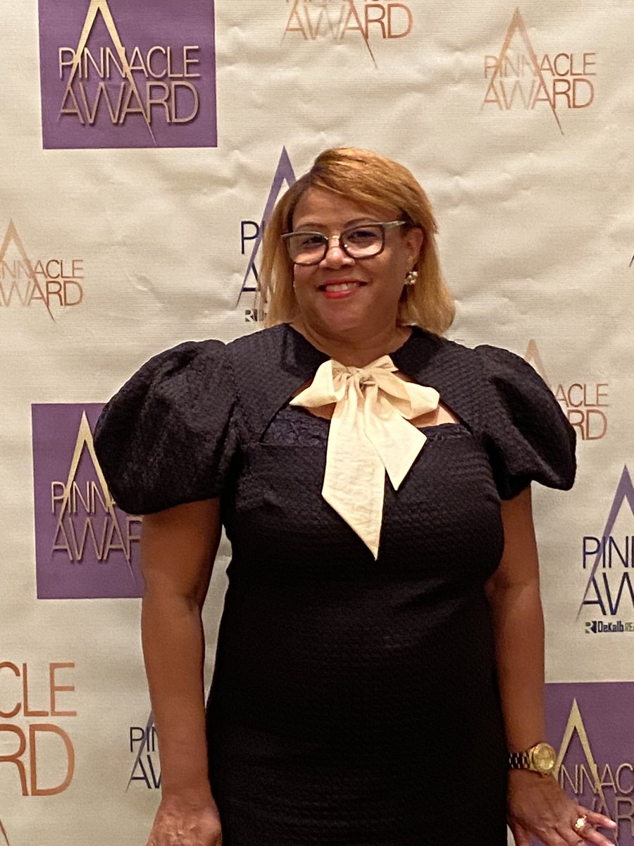 Shedonna's tweet photo. Pinnacle Award Celebration with #DynamicDekalbRealtors #VisionRealtyGroup #Realtorlife https://t.co/1YWs3YR0Pm