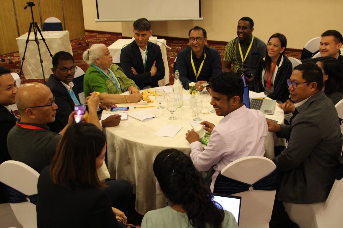 APEAeval's tweet photo. The Asia Pacific Parliamentarians Forum for Evaluation #APPFE held its monthly meeting in Colombo, Sri Lanka on 28th March 2023 to plan for its next activities
#APCHub #Eval4Action https://t.co/irJJVjSnov