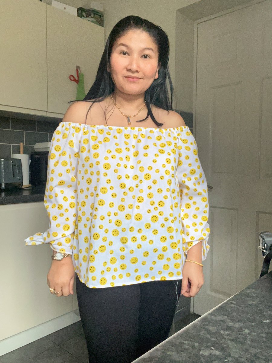TuktaTaylor's tweet photo. After I join sewing class this is what I made 🥰🥰🥰 #sewingprojects #sewingbeginner #Enjoy #summertop https://t.co/4Mq9DCjAdV