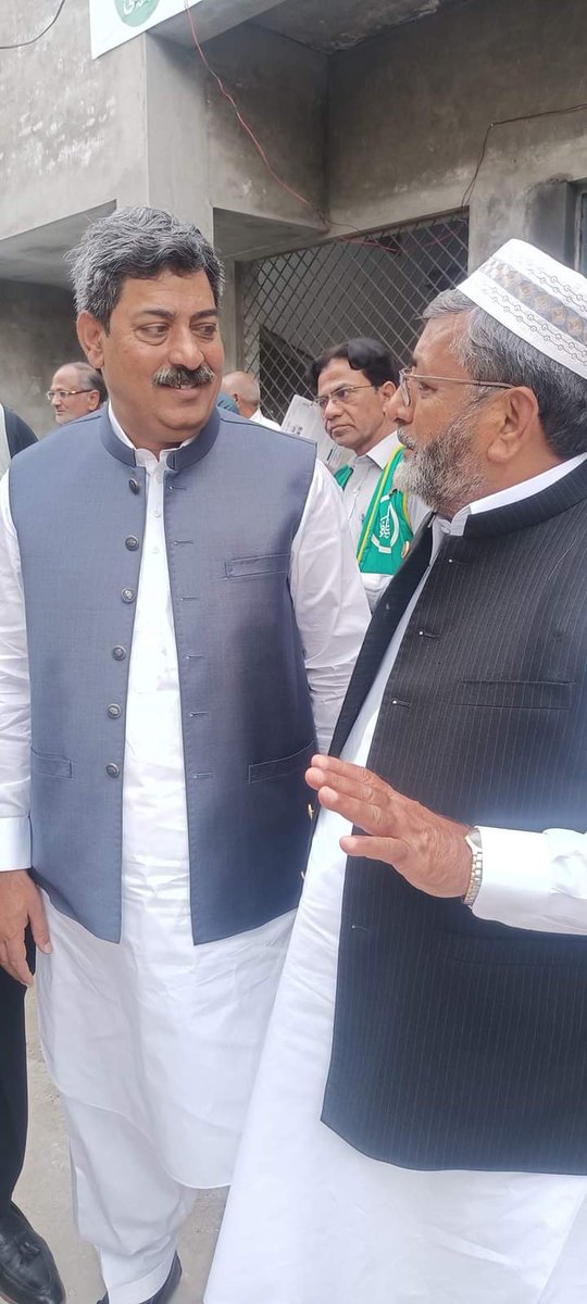 yijazy1's tweet photo. افتتاحی تقریب
المصطفیٰ ویلفیئر فری آئ کیمپ
خیابان 3 نزد ایڈن گارڈن میں خصوصی شرکت ۔
إنشاءاللّٰه ایم پی اے پی پی 112 رانا علی عباس خاں صاحب ہمراہ حاجی لیاقت صاحب ۔
علی تنویر صاحب اور دیگر دوست احباب
#TeamRAA
#TeamPP112
#NA101 #PMLN https://t.co/HI79hWFTvg