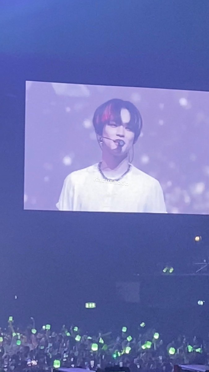 karusmoon's tweet photo. CHENLE MY FAVW PERSON EVER FR #THEDREAMSHOW2_In_A_DREAM #THEDREAMSHOW2_in_LONDON #NCTDREAM #NCTDREAM_THEDREAMSHOW2 https://t.co/iH54eZnVN4