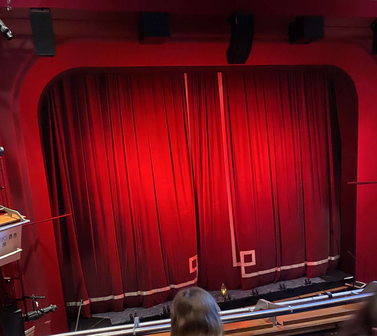 Year 3 have arrived at ⁦<a href="/NorwichTheatre/">Norwich Theatre</a>⁩