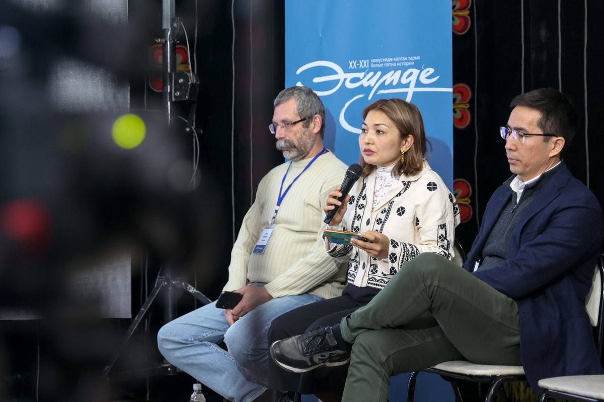 ucentralasia's tweet photo. Asel Murzakulova, Senior Research Fellow at #UCA's Mountain Societies Research Institute, presented the thematic issue "Memory Infrastructures: People, Relationships and Times" of the interdisciplinary journal "Nemonomif" at the international conference "Esimde".
#GSD #MSRI https://t.co/2kSXbfhSlw