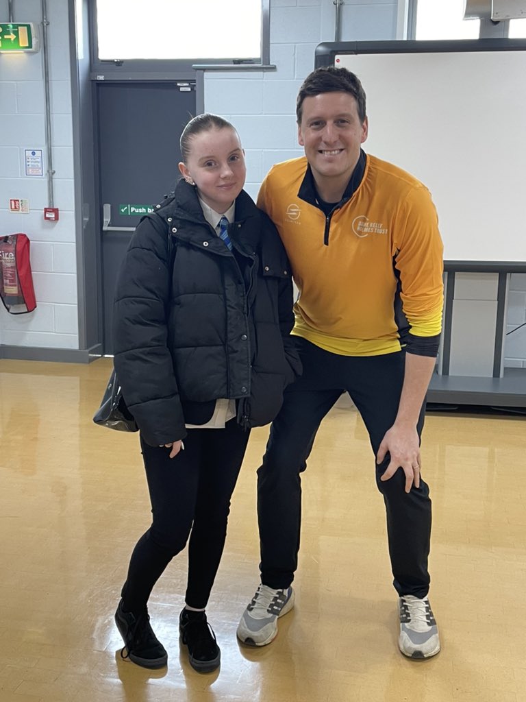 Back with <a href="/hindehouseacad/">Hinde House School 2-16</a> <a href="/hindehousepe/">Hinde House PE Department</a> delivering the <a href="/DameKellysTrust/">DameKellyHolmesTrust</a> #ontracktoachieve program with <a href="/WestfieldHealth/">Westfield Health</a>. Always good to have our past cohort come back and support, thanks Pru 🙌🏻