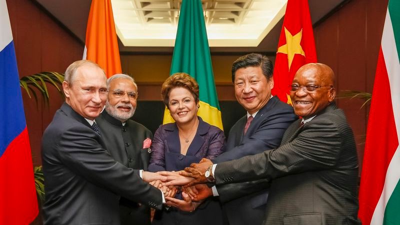 dom_lucre's tweet photo. This is what Americans should be paying attention to. BRICS vs. G7 https://t.co/bLtiE8PdGL