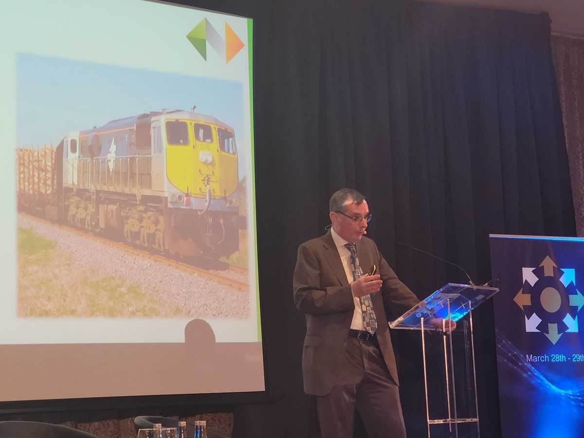 CILTIRL's tweet photo. Frank Allen: "There is no way of achieving decarbonising Transport without a focus on rail freight." View the full Rail Freight 2040 Strategy on https://t.co/y0Od1Joid6 @IrishRail #CILTSummit #LogisticsWeek #CILTIRL https://t.co/9v5AuEIEvJ