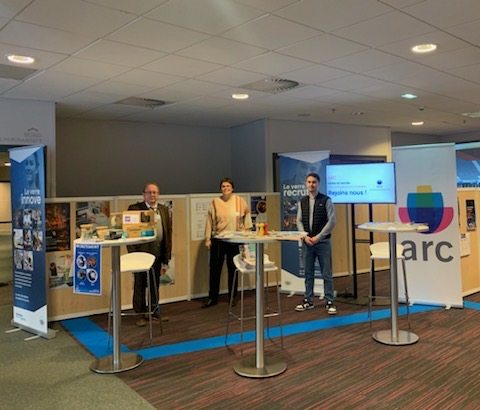 [👦👩‍🦰 Arc, créateur de vocation]
🏃⚽👨‍🎓🥂 Viens faire un tour de stade et découvrir les métiers de l’industrie du verre avec Arc, OPCO 2i et les Fédérations de l'Industrie du Verre et du Cristal !
Mercredi 29 Mars > Salon jeunes d'Avenir, DECATHLON ARENA, Villeneuve d'Ascq