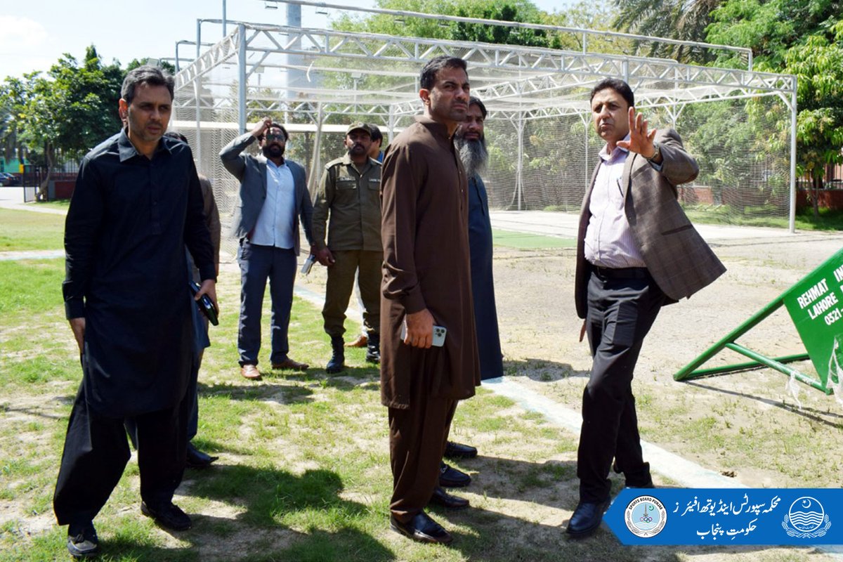 Sports_BoardPB's tweet photo. Adviser to Chief Minister Punjab on Sports and Youth Affairs, Wahab Riaz, along with Director General Sports Punjab, Muhammad Tariq Qureshi, visited several sports venues and facilities.
#PunjabSports #SportsFacilities #playfields #gymnasiums #swimmingpool #tennis #cricket https://t.co/gQsca1DcjR