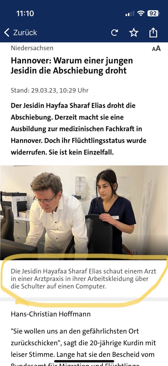 Posauner85's tweet photo. Ich kann ja Audiodeskription bei Filmen verstehen, aber unter ein Bild zu schreiben, was es auf dem Bild zu sehen gibt, lässt entweder auf komplette Arbeitsverweigerung oder totale Resignation beim Bildungsauftrag schliessen. https://t.co/q3ZHmCtOrv