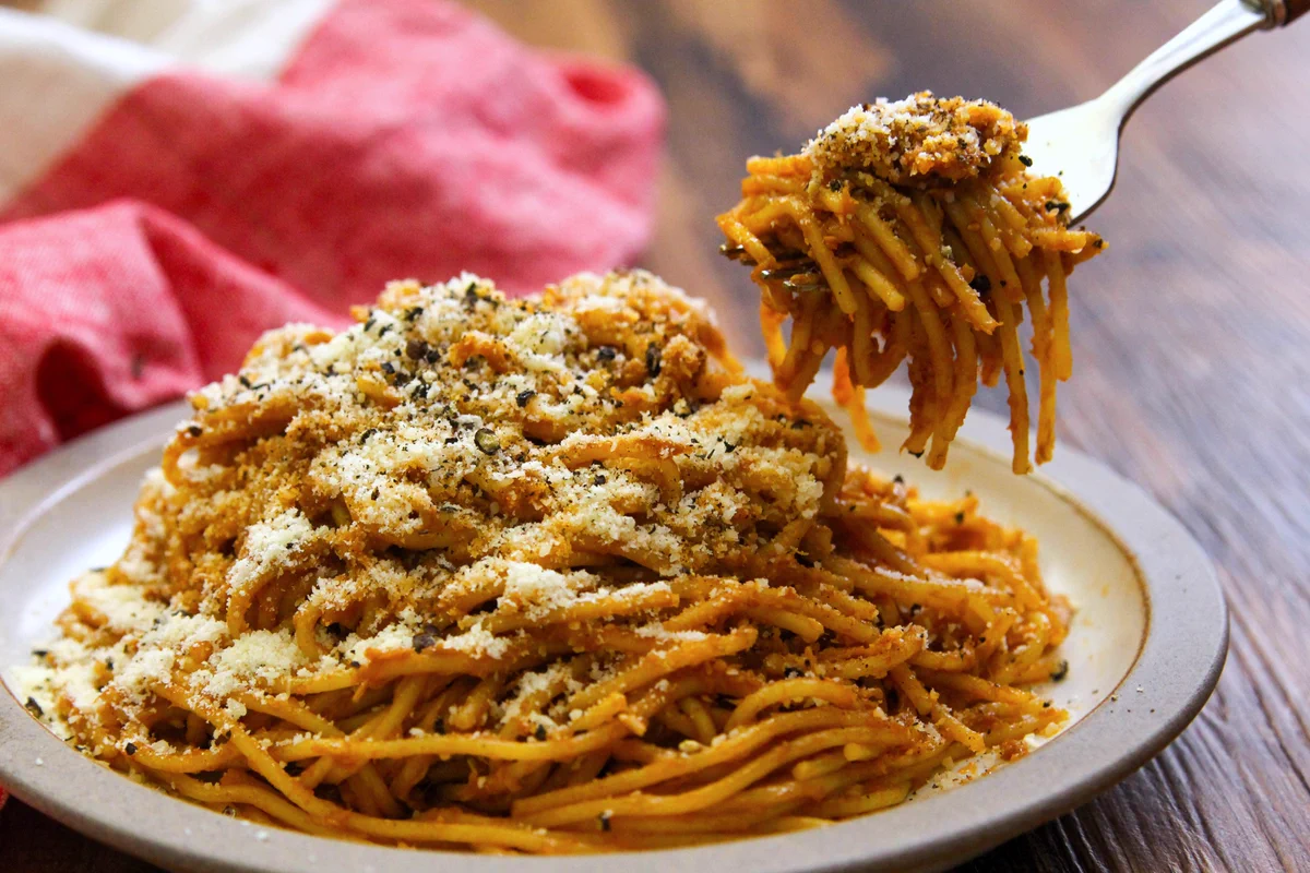 すごくお手軽に作れちゃうのにとっても美味しそう！カレールウなどを使った「パスタ」レシピ！