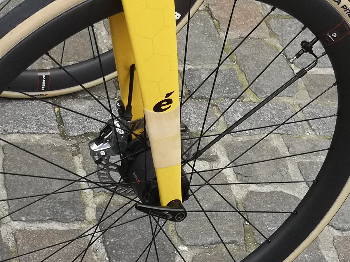 JVerlaeckt's tweet photo. 👀 Looks like Affini is testing the KAPS adjustable air pressure system. #DDV23 #DDV https://t.co/myK3cltMrF