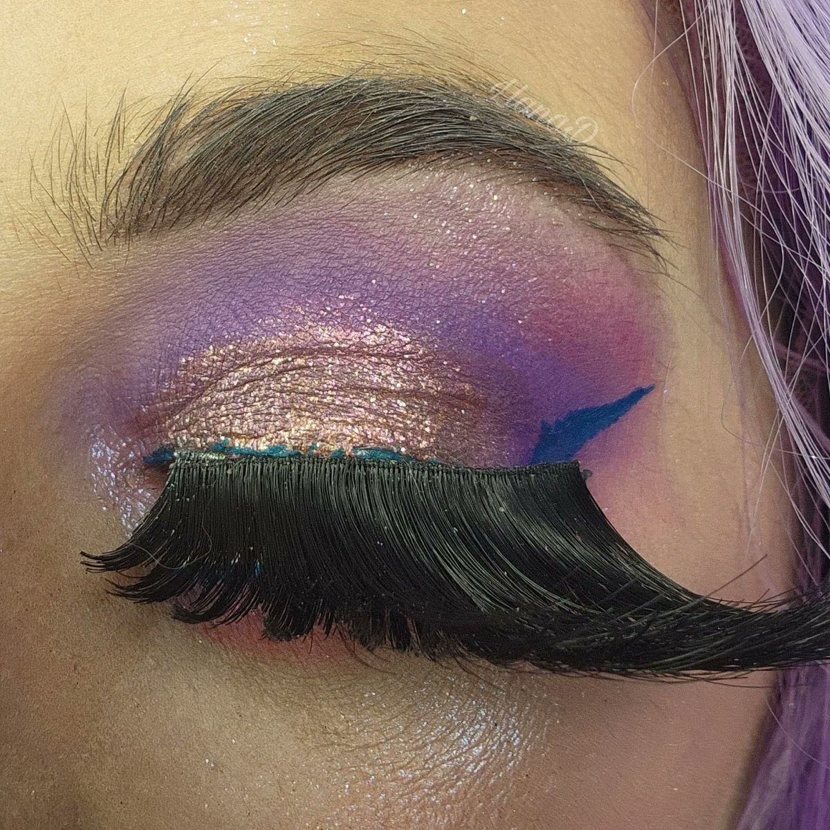 Llana_Damon's tweet photo. *Pretend This Title Is Clever
@uomabysharonc  Flawless IRL foundation
@stargemcosmetics concealer
@kimchichicbeauty Tawny contour, Grace blush, &amp; Kimbrowly brow pencil
@cxcbeauty Incandescence highlight (LLANA)
@NomadMakeup Monteverde Palette

Cont... https://t.co/evBWsWlJnq