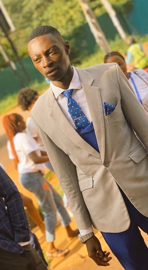 ashadonis21's tweet photo. Wishing you all it deserves Mr.Akandwanaho Brinton Koko as you look to continue with the MUBS fraternity.............. Blessings follow 💙💙💙 https://t.co/Z9RFOKQzE9