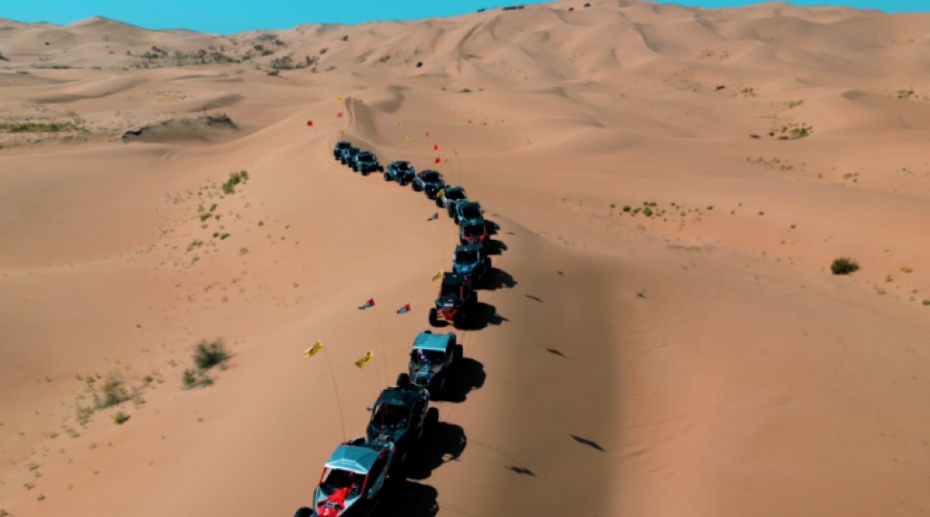 OrdosChina's tweet photo. Want to get off the beaten track in China's seventh largest desert #Kubuqi? An off-road vehicle event to be held in #Ordos will give you the chance to experience the thrills!
👉500 vehicles will drive 100 km in the desert to challenge @GuinessWorldRecords. #VisitOrdos https://t.co/DQeaFgv4Ls