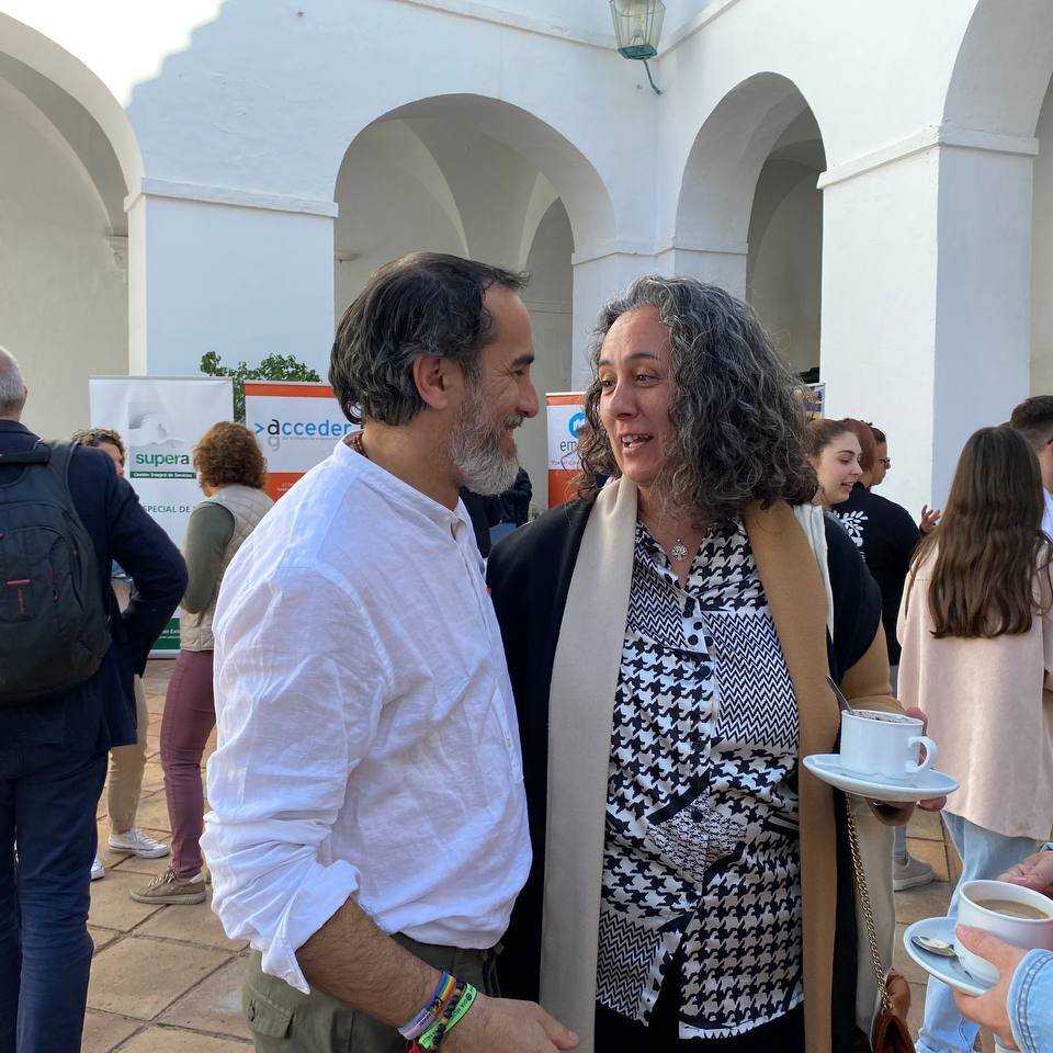 JuanHidalgo_75's tweet photo. Qué bien encontrarnos con tantos amigos y amigas del asociacionismo y la economía social en la Diputación, en el II #ForoTSC de Economía Social @t_socialcordoba. En esto Córdoba también es puntera. https://t.co/GOKE7R4lyh