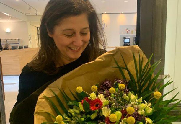 Ik kan niet genoeg benadrukken hoe top Trouw-lezers zijn. Naar aanleiding van dit interview met de voorzitter van de Landelijke Cliëntenraad (<a href="/KoserKayaFatma/">Fatma Koser Kaya</a>)
trouw.nl/cs-b30a991c Heeft een lezer uit Zeist haar een bos bloemen gestuurd omdat ze vond dat Fatma goed bezig is.