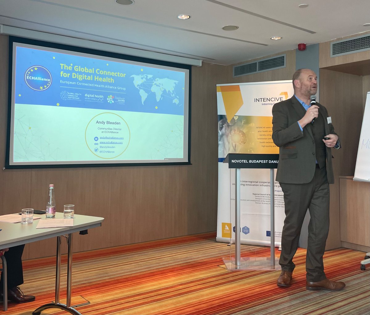 LauraHerreroU's tweet photo. @andybleaden presenting @ECHAlliance to the attending partners from #INTENCIVE https://t.co/tD60IVx7Ik