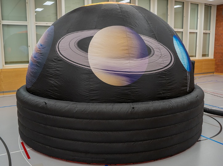 raumschiff tweet media