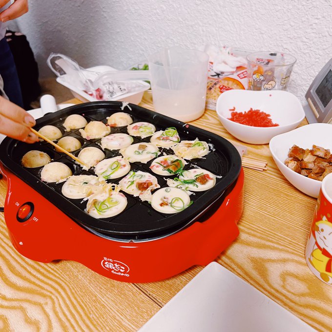 今日はまたご近所タガタメ友さんちでたこ焼きパーティがてらのこれからポトバ作戦会議しつつ💪🏻　最終日楽しんでいきます😊当た