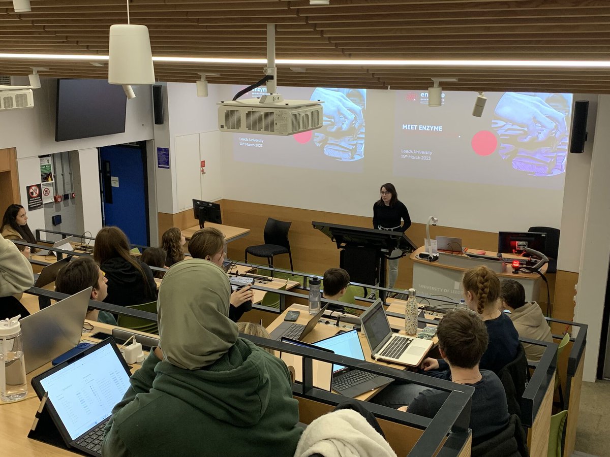 EnzymeComms's tweet image. We are investing in the next generation of expert scientific storytellers! Our Science Communicator Heather, spoke to students at Leeds University &amp;amp; the University of Sheffield about the work we do! We hope to continue providing education around #ScienceComms going forward 🧬
