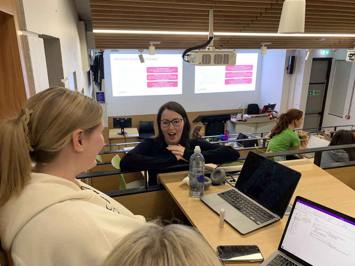 EnzymeComms's tweet image. We are investing in the next generation of expert scientific storytellers! Our Science Communicator Heather, spoke to students at Leeds University &amp;amp; the University of Sheffield about the work we do! We hope to continue providing education around #ScienceComms going forward 🧬