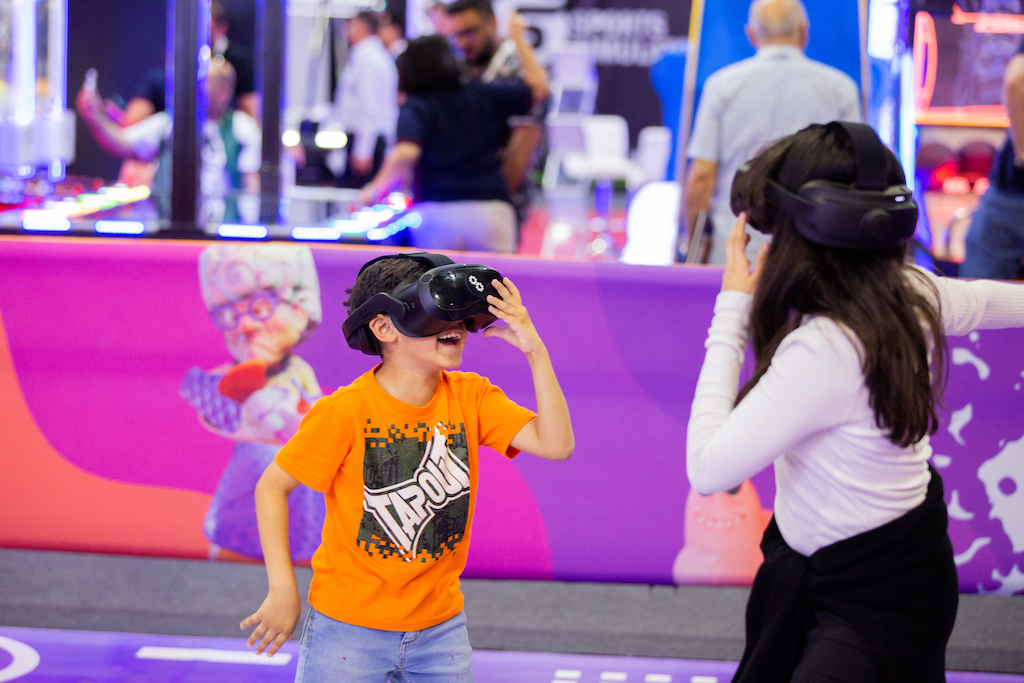 blooloop tweet media