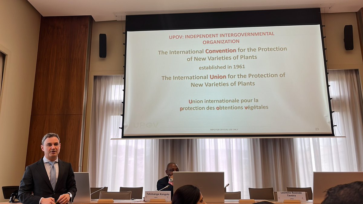 LCC_goes_global's tweet photo. @UPOVint your @LeontinoTaveira has single-handedly made New Plant Variety my new favorite IP topic with his presentation at the @WIPO - @wto Advanced Course on Topical Intellectual Property Policy Issues #IPTraining #IPPolicy 🙌🏽🙌🏽 https://t.co/vFQjDD1Hm5