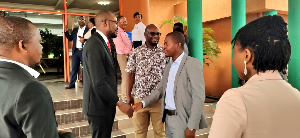 misamalawi's tweet photo. Broadcasting sector must be strong enough to respond to the needs of Malawians. Govt. is ready to lead the process of developing a viable sector ~ Moses Kunkuyu, Minister of Information & Digitalisation @ #BroadcastingConference.
@MISARegional
@MACRAMALAWI
@dw_akademie https://t.co/WXCEWRW9xU