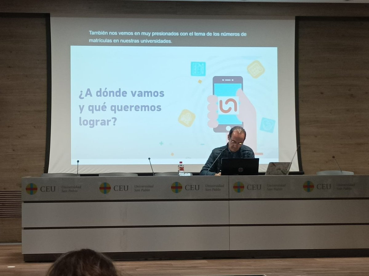 ADYVUMU's tweet photo. 🟢 #UMUDiversidad
@ADYVUMU, presente en las VIII Jornadas de Trabajo de la @RedSapdu #RedNovando, celebradas en @USPCEU
Los orientadores de todas las universidades se reúnen para colaborar y mejorar en su trabajo 🙌
#UMUsolidaria https://t.co/E2nVI2pQpv