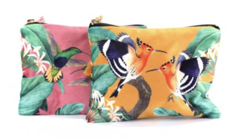 HoppingDogCards's tweet photo. Thanks for the kind words! ★★★★★ "Lovely quality . Despatched and delivered very quickly" barbarashs https://t.co/tvlSHpxtxl #etsy #orange #artdeco #makeupbag #birdsofparadise #pinkmakeupbag #orangemakeupbag #velvetmakeupbag #tasselmakeupbag #luxurymakeupbag https://t.co/zt7MAAsgLg