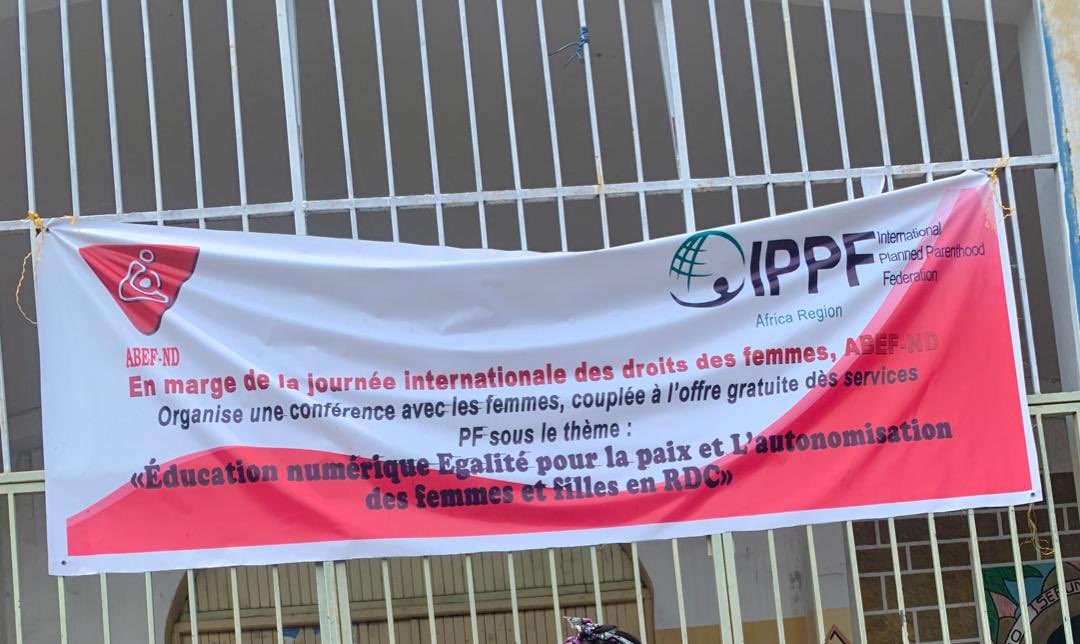 Maj_kinshasa1's tweet photo. Ouverture de la conférence sur l'éducation numérique, égalité pour la paix et l'autonomisation des femmes et filles en RDC au camp lufungula avec @abef_Nd, JIF 2023.

@ippf @maj_kinshasa @maj_rdc @YouthSprint @MakokiYaMwasi https://t.co/I1xDw1x8RE