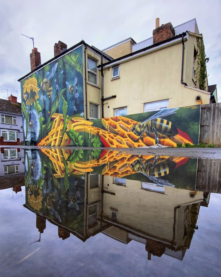 A couple of puddlegrams wall art in eastville bristol by #zase #upfest