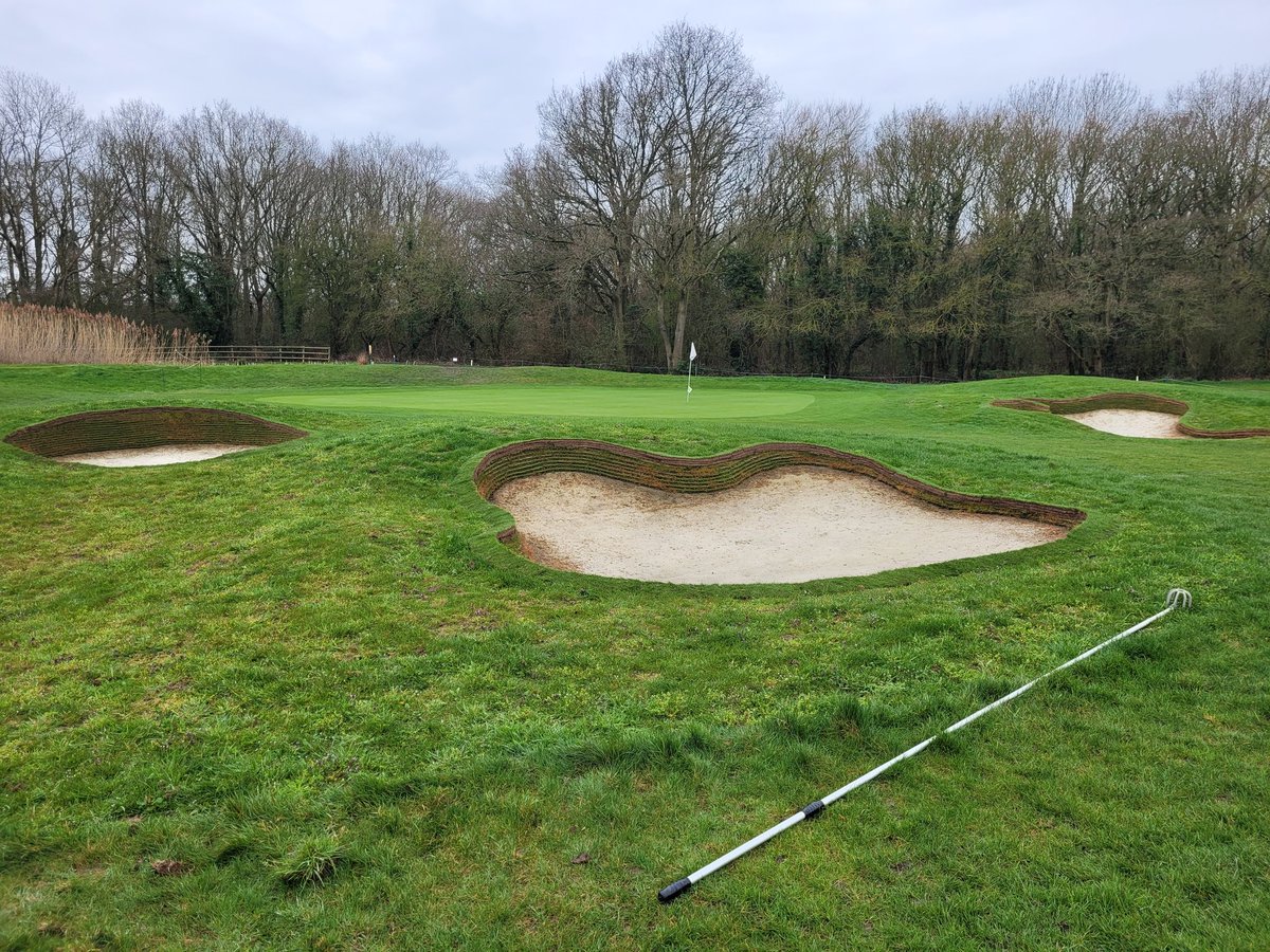 DuraBunker's tweet image. Back to @therayleighclub re-instating sand 2 last phase bunkers &amp;amp; building 17 new fairway bunkers. Didn't have 1 drop of rain last summer building 51 bunkers, its fair to say the weather Gods are redressing the balance a bit this time round!! #herewego #finalphase #newbunkers