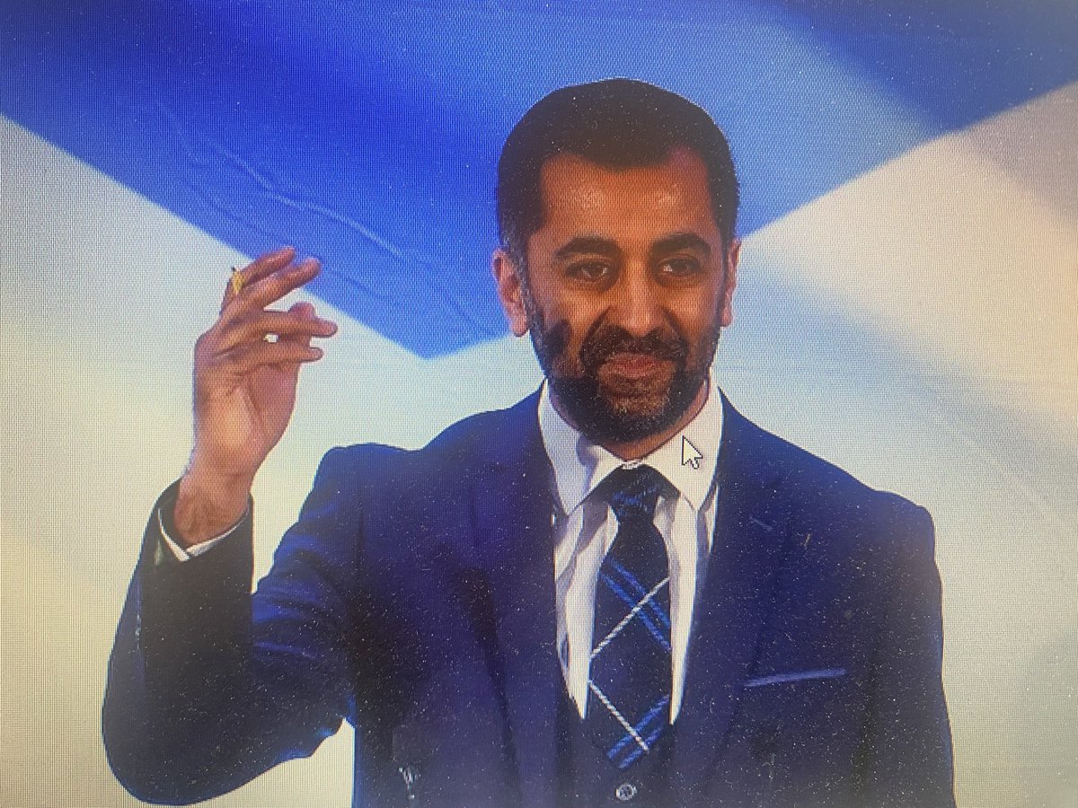 jylgallou's tweet photo. L’#Ecosse en trois dates : 
1306: mort en héros de Braveheart
1776: Adam Smith, bourgeois d’Édimbourg, fonde la théorie libérale et libre-échangiste ( la richesse des nations) 
2023: Humza Yousaf , musulman originaire du Pakistan devient premier ministre https://t.co/vHYRCTR8Ts