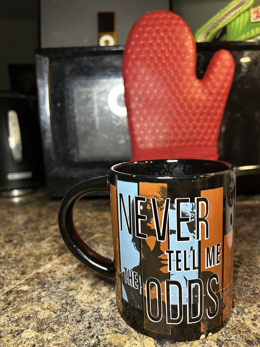TheRealCromatic's tweet photo. Never tell me the odds. #HanSolo #StarWars #Cromageddon #Coffee https://t.co/qKjlrg04Lt