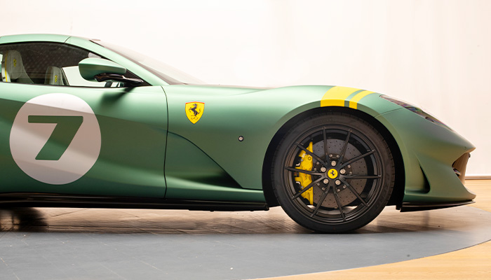 Here’s a one-of-a-kind Tailor Made #Ferrari812GTS designed with the owner's racing spirit in mind.
The racing roundels with the number 7 painted on the doors and Giallo Modena details that carry into the interior perfectly offset the bodywork's colour.
#FerrariTailorMade #Ferrari