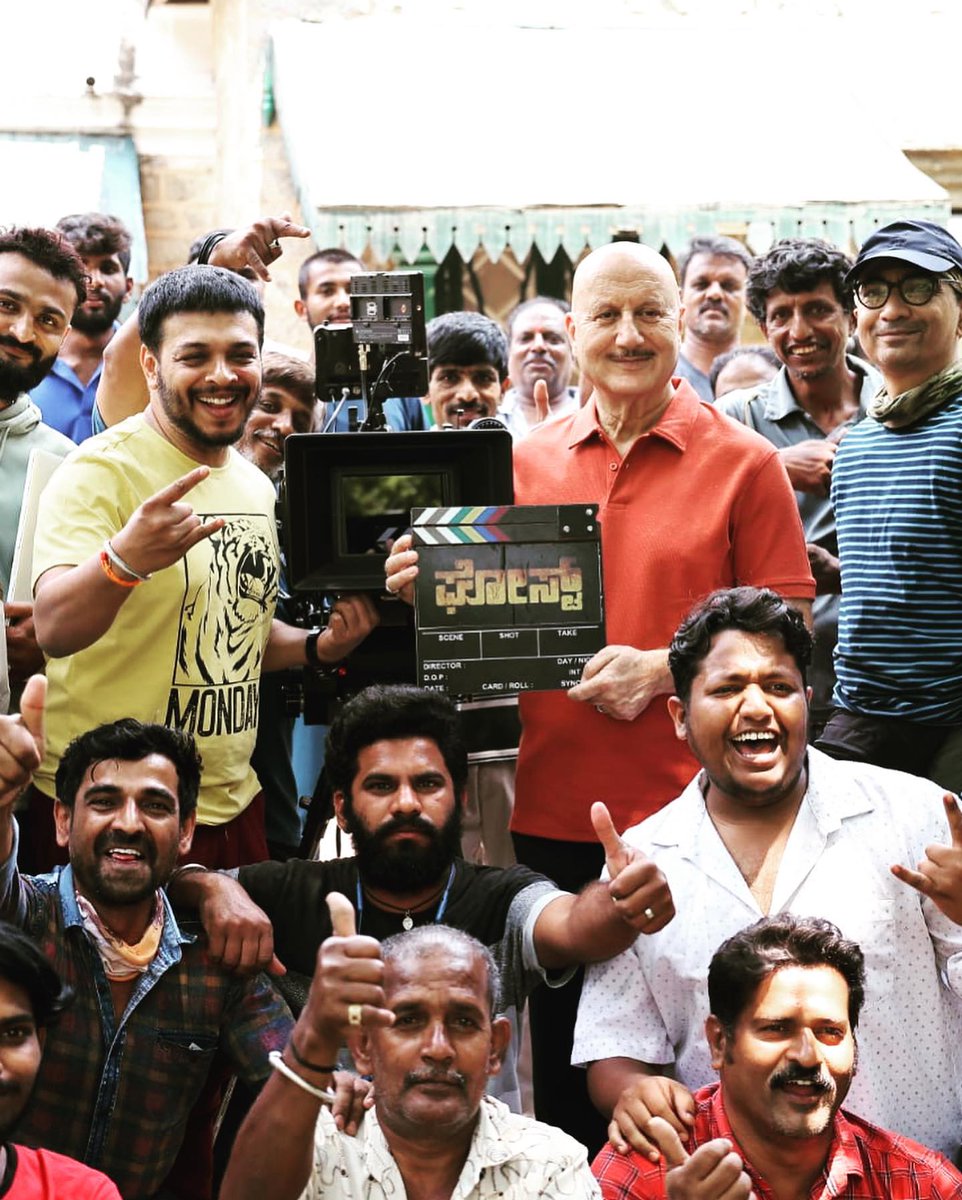 IamHCB's tweet image. Snaps from #Ghost Sets
@AnupamPKher @NimmaShivanna @lordmgsrinivas 

#DrShivarajkumar #DrShivanna #Shivanna #AnupamKher