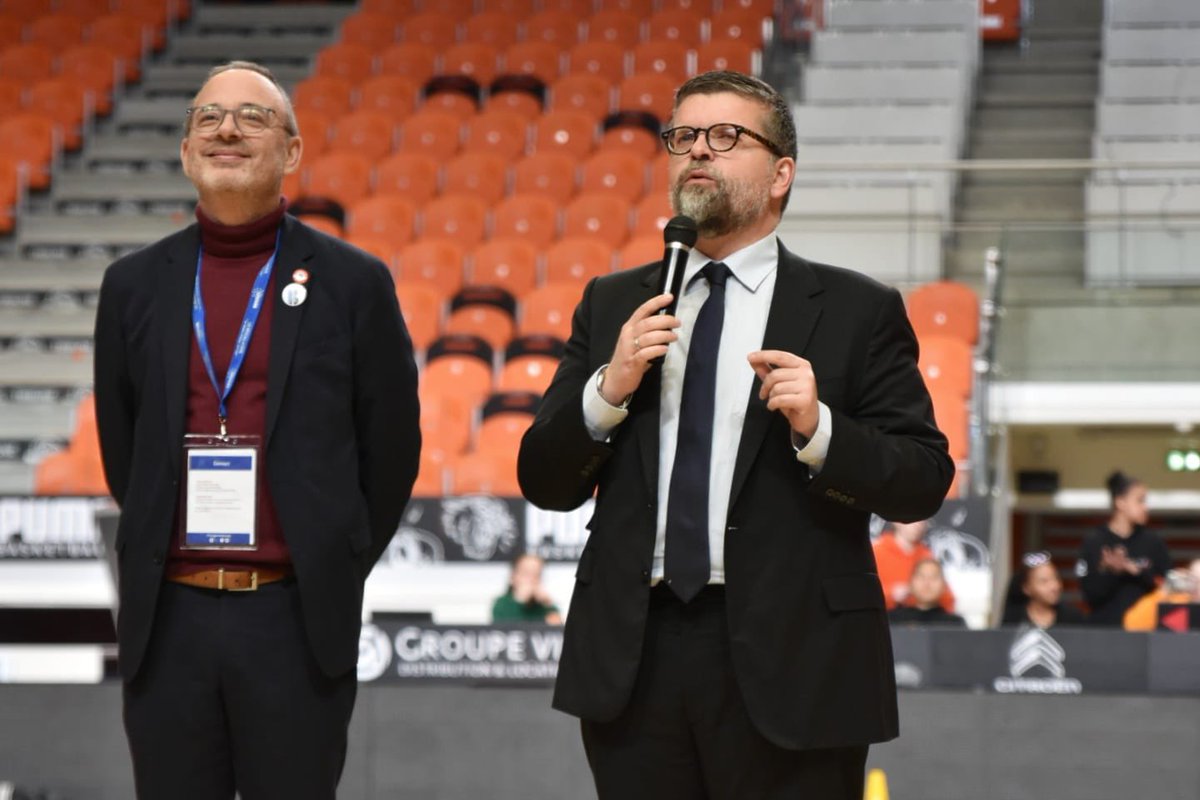 _MathildeRoy's tweet image. #CongresUncass qui se termine avec de belles tables rondes et rencontres très riches. Merci @Galut, @Carvounas et @unccas pour ces deux jours très riches