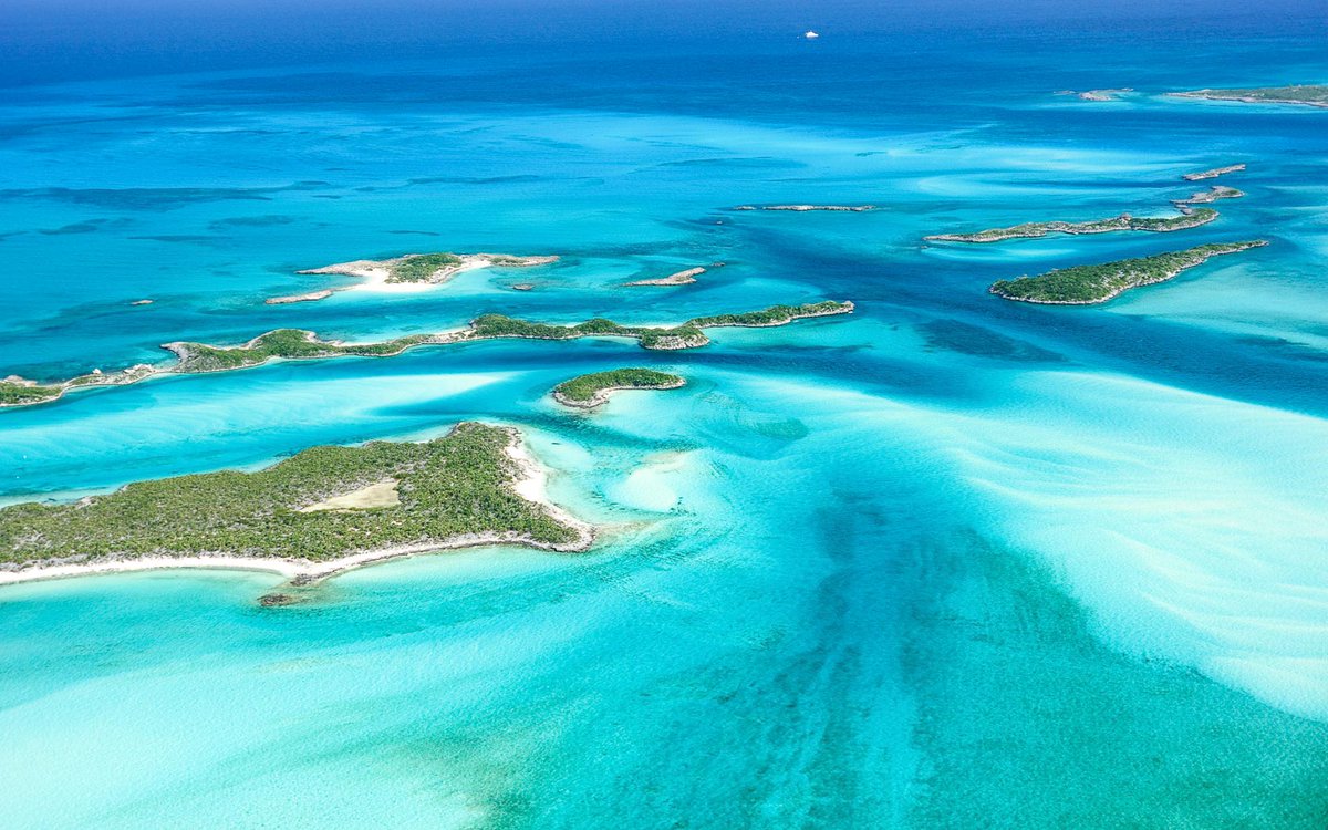 GSTC_'s tweet image. 🎉 Congratulations to the Bahamas for winning the Caribbean Tourism Organization&apos;s (CTO) Sustainable Tourism Award! @VisitTheBahamas 

Read the full article here: gstcouncil.org/bahamas-wins-t…

#SustainableTourism #Bahamas #CTOawards