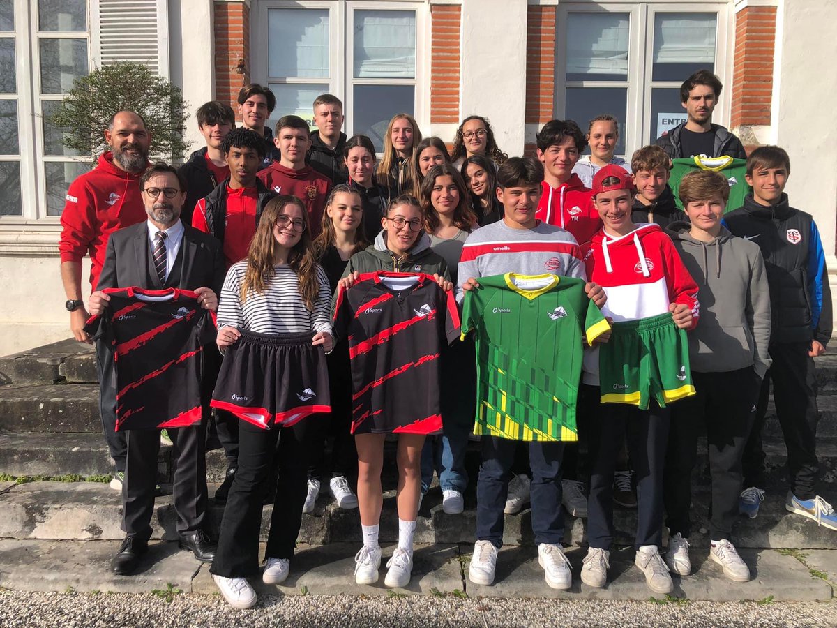 Lycée Bellevue tweet media