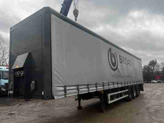 SCHMITZ CARGOBULL 4.0M EUROLINER TRI-AXLE CURTAINSIDE TRAILER dlvr.it/Slfqhd